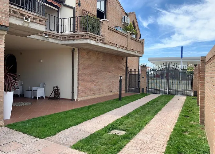 לינה וארוחת בוקר Oasi 4*