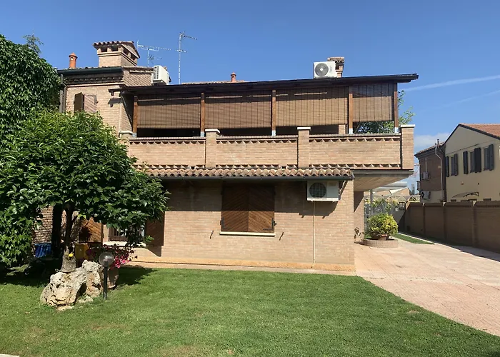 Oasi לינה וארוחת בוקר 4*